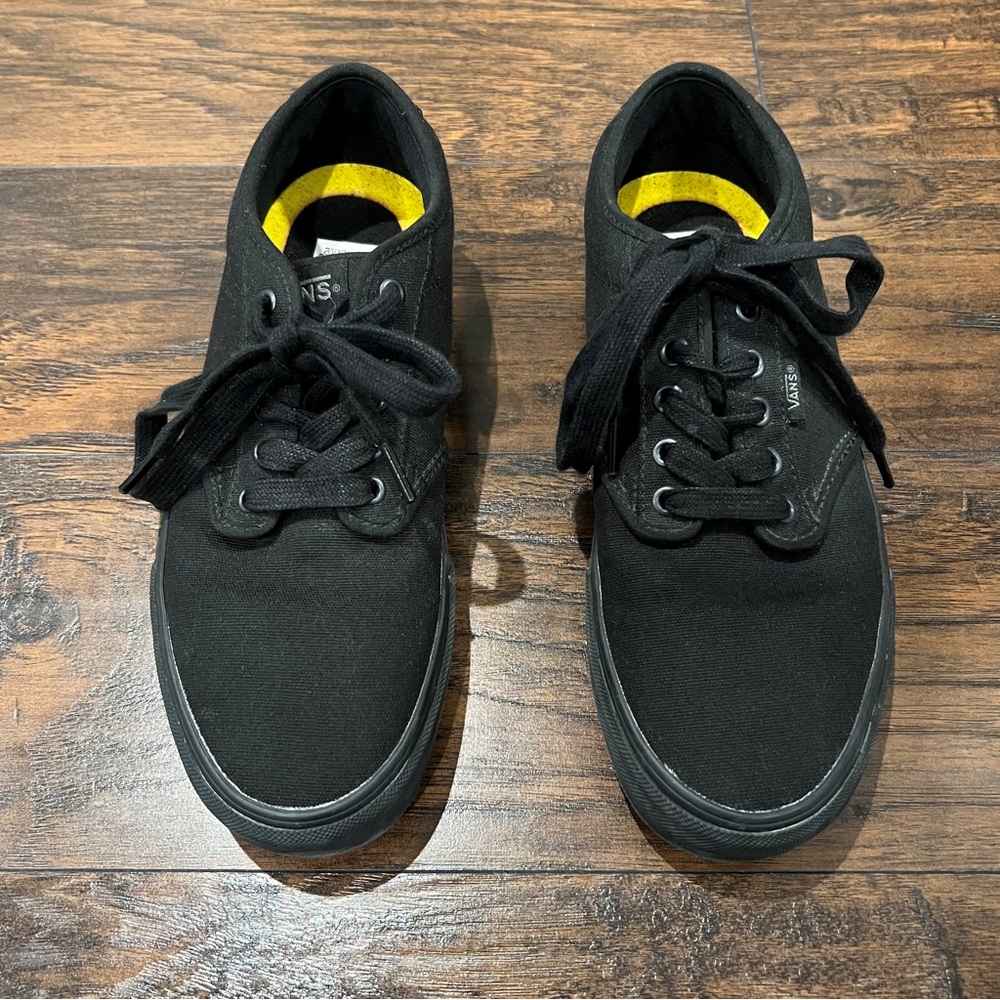 Vans shoes (ortholite insole) - 9.5 - new